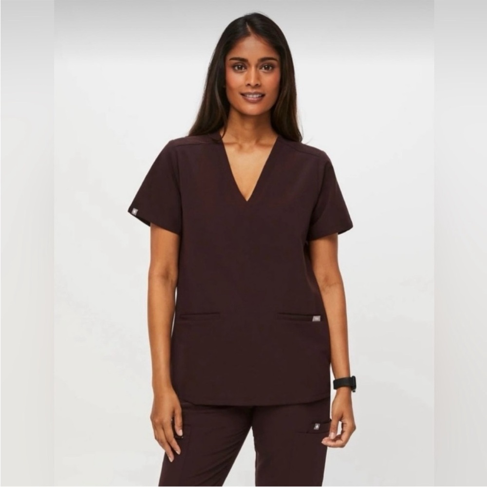 Women's V-Neck Scrub Top - Dark Brown